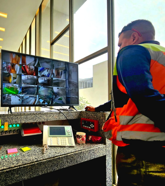 Cámaras de seguridad instaladas en una pequeña empresa