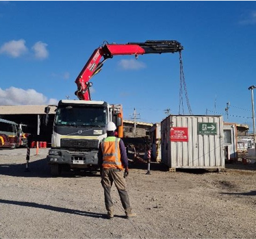 Maquinaria pesada disponible para arriendo en obra