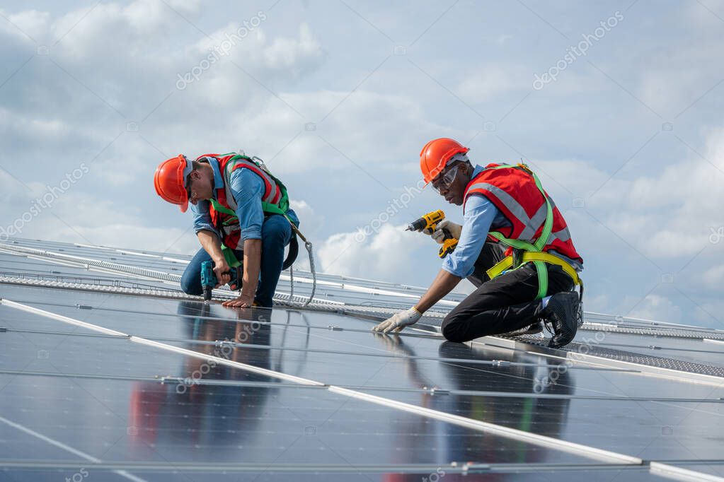 Tableros eléctricos modernizados en una planta industrial